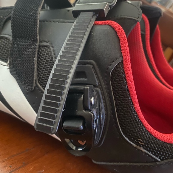 Like NEW! MENS Peloton shoes size 46 - LIKE NEW - Picture 6 of 7